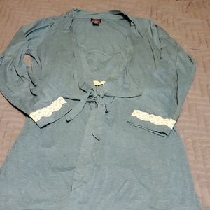 Maternity nightgown with matching robe